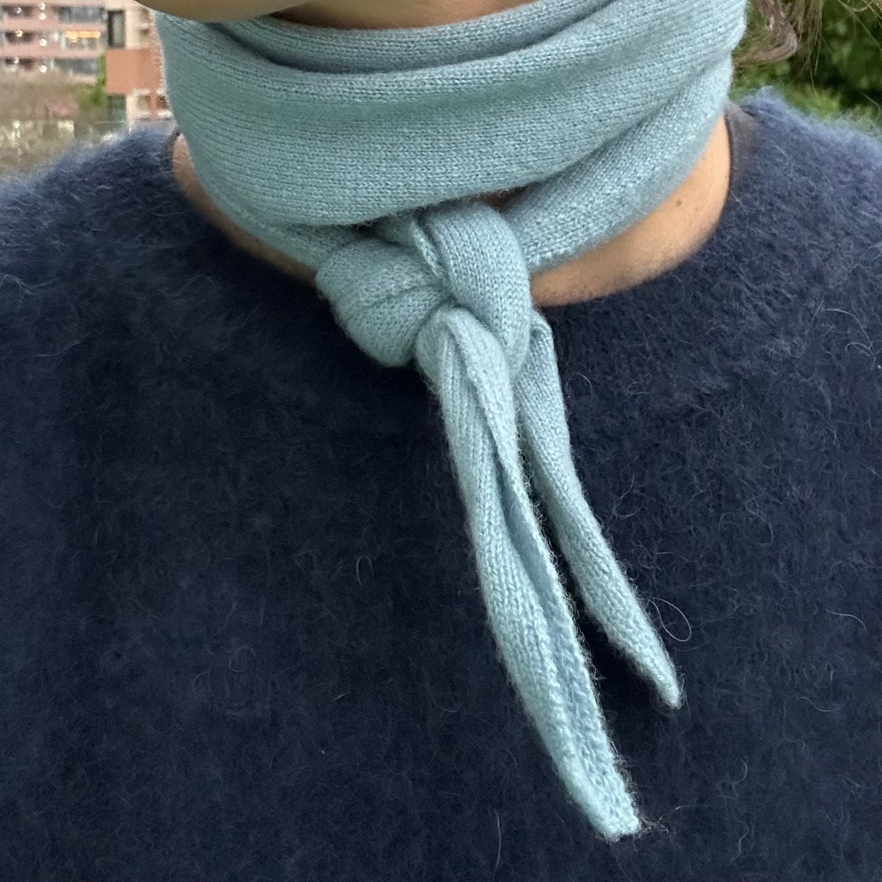 Dreieckstuch aus 100% Kaschmir - blau