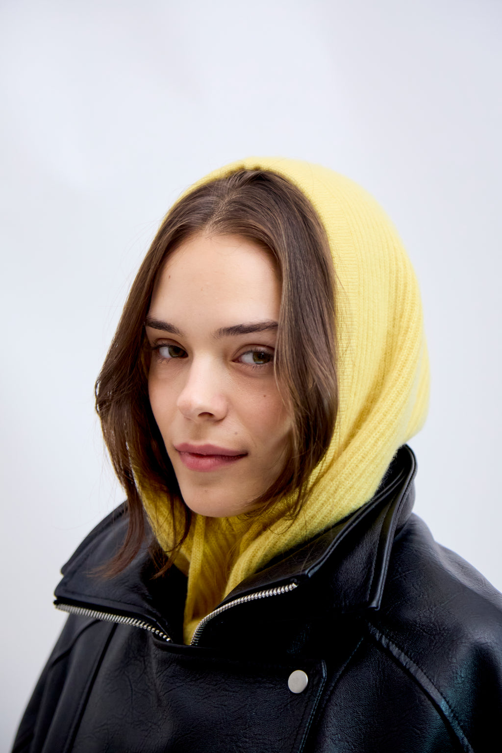 Balaclava made of 100% cashmere - yellow